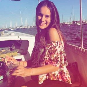 Meet your Posher, Anika